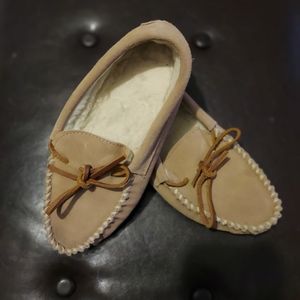 Cabela's Tan House Slippers